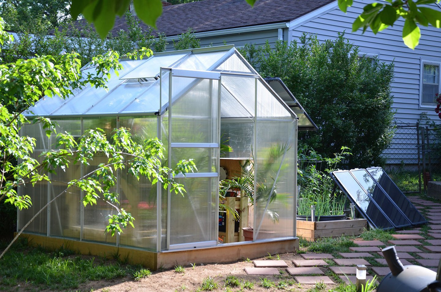 Greenhouses: How to Choose and Where to Buy - Eartheasy