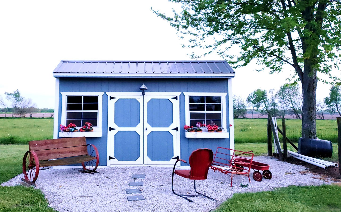 10 Ways to Maximize Storage in Your Garden Shed And Keep It Organized - Eartheasy