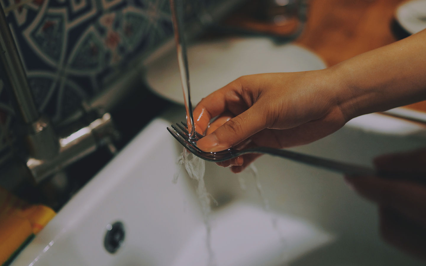 WECalc: An Online Tool to Help You Save Water at Home