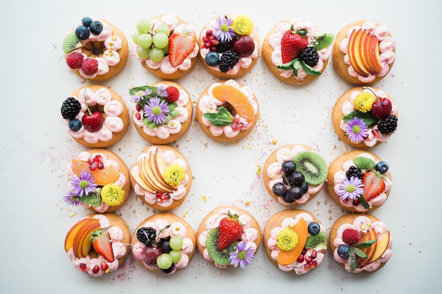Edible Flowers: 10 Amazing Flowers You Can Eat - Eartheasy