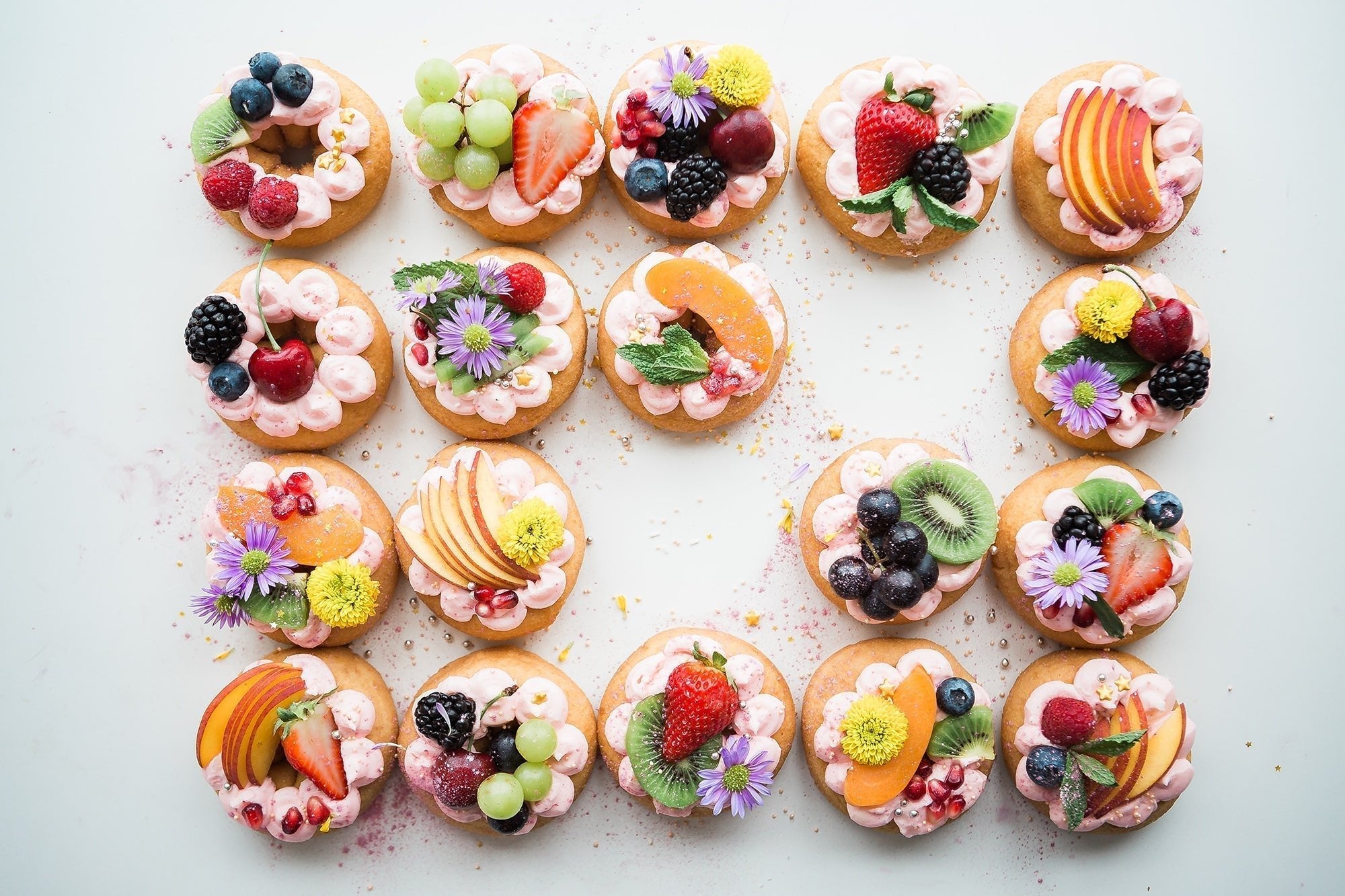 Edible Flowers: 10 Amazing Flowers You Can Eat - Eartheasy