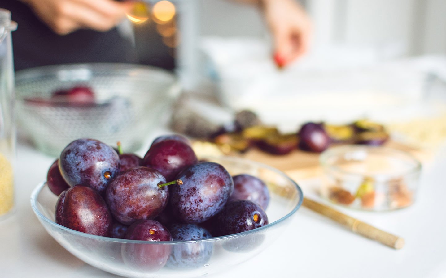 Extend Your Fall Harvest by Dehydrating Fruits and Vegetables - Eartheasy
