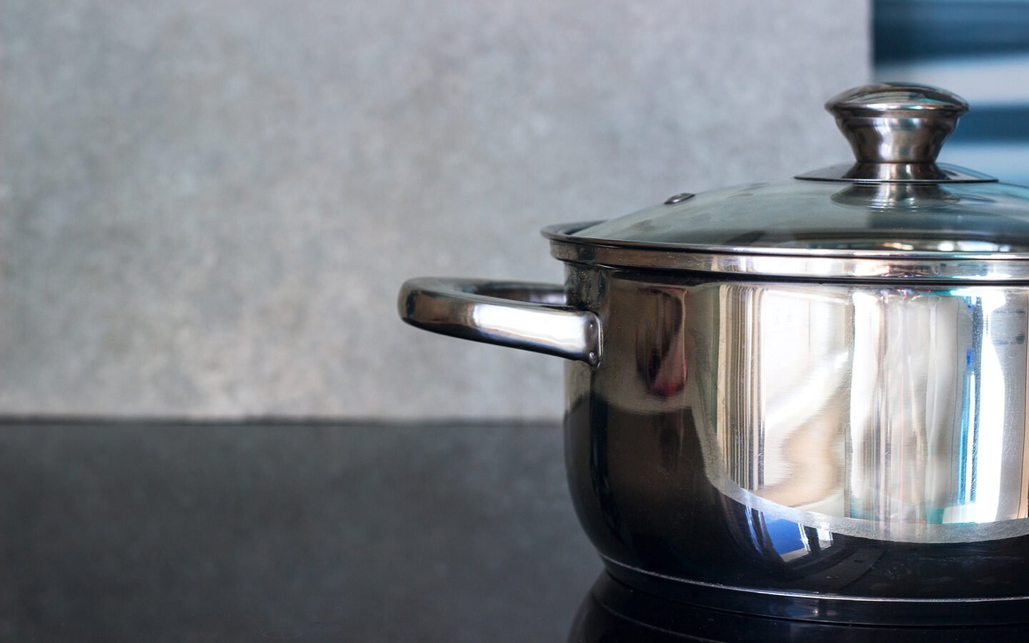 Induction Cooking - Eartheasy