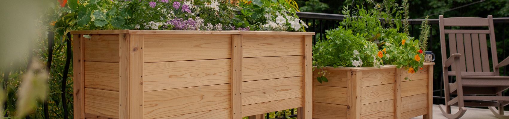 Planters & Potting Tables
