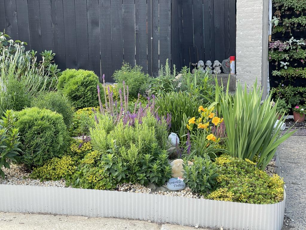 Corrugated Metal Landscape Edging - 10' Lengths