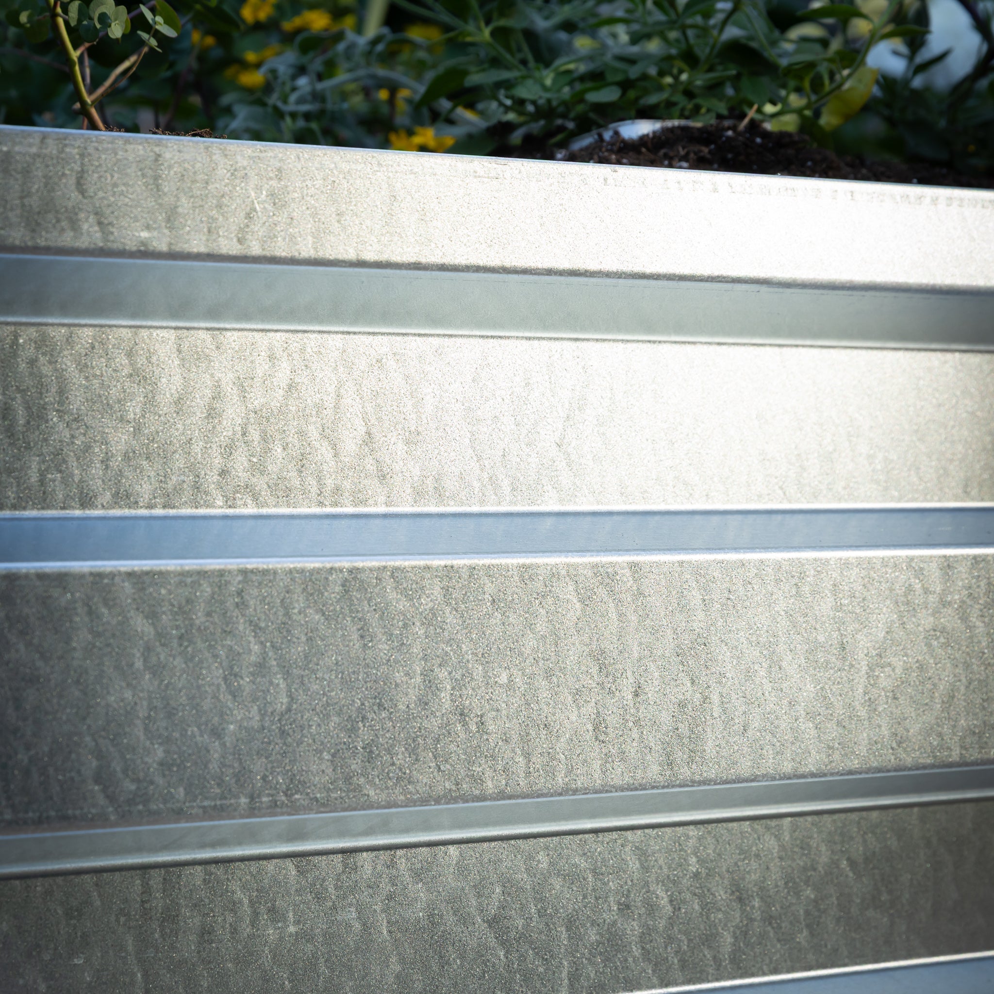 2' x 3.5' Galvanized Steel Raised Garden Bed Kit Chrome