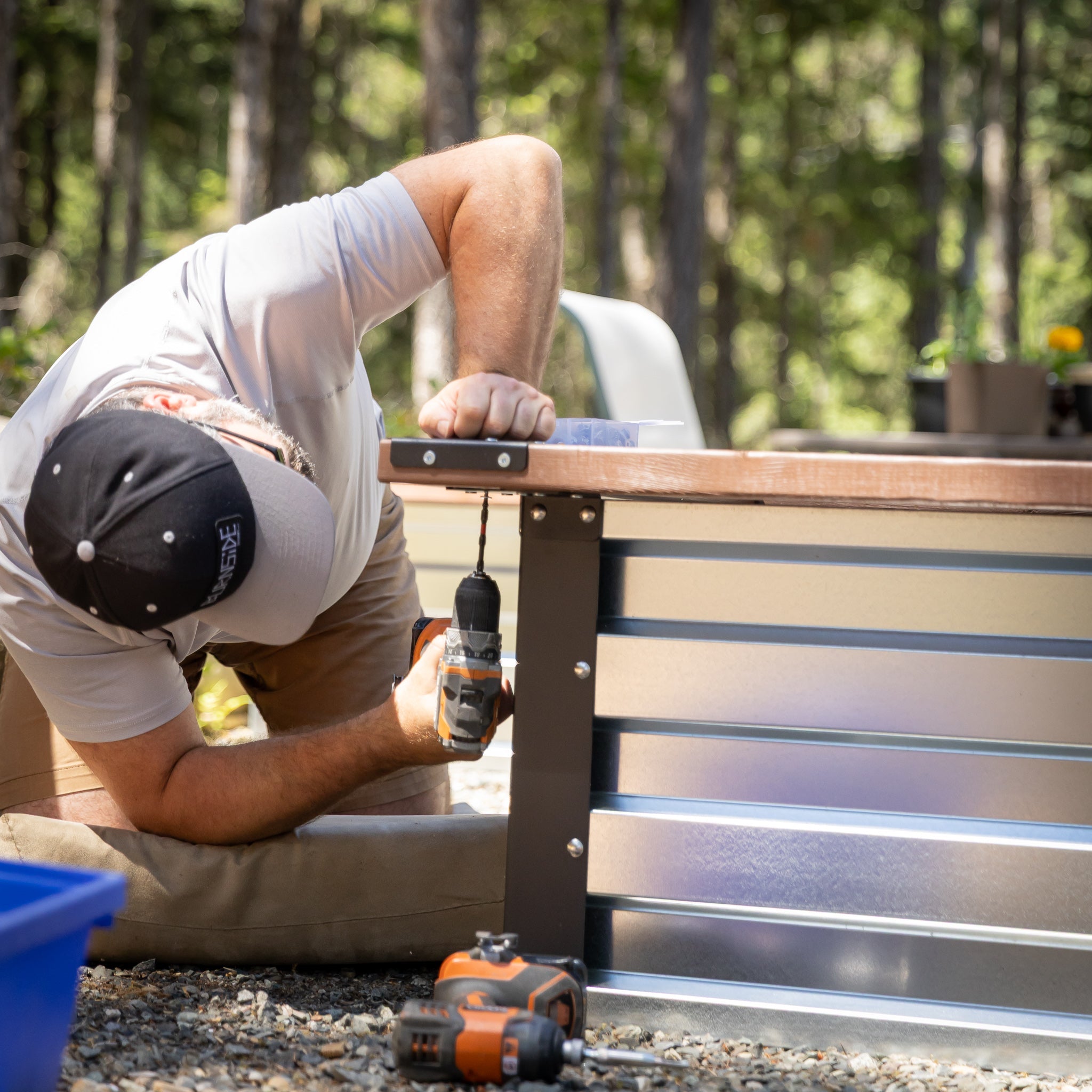 2' x 3.5' Galvanized Steel Raised Garden Bed Kit Chrome