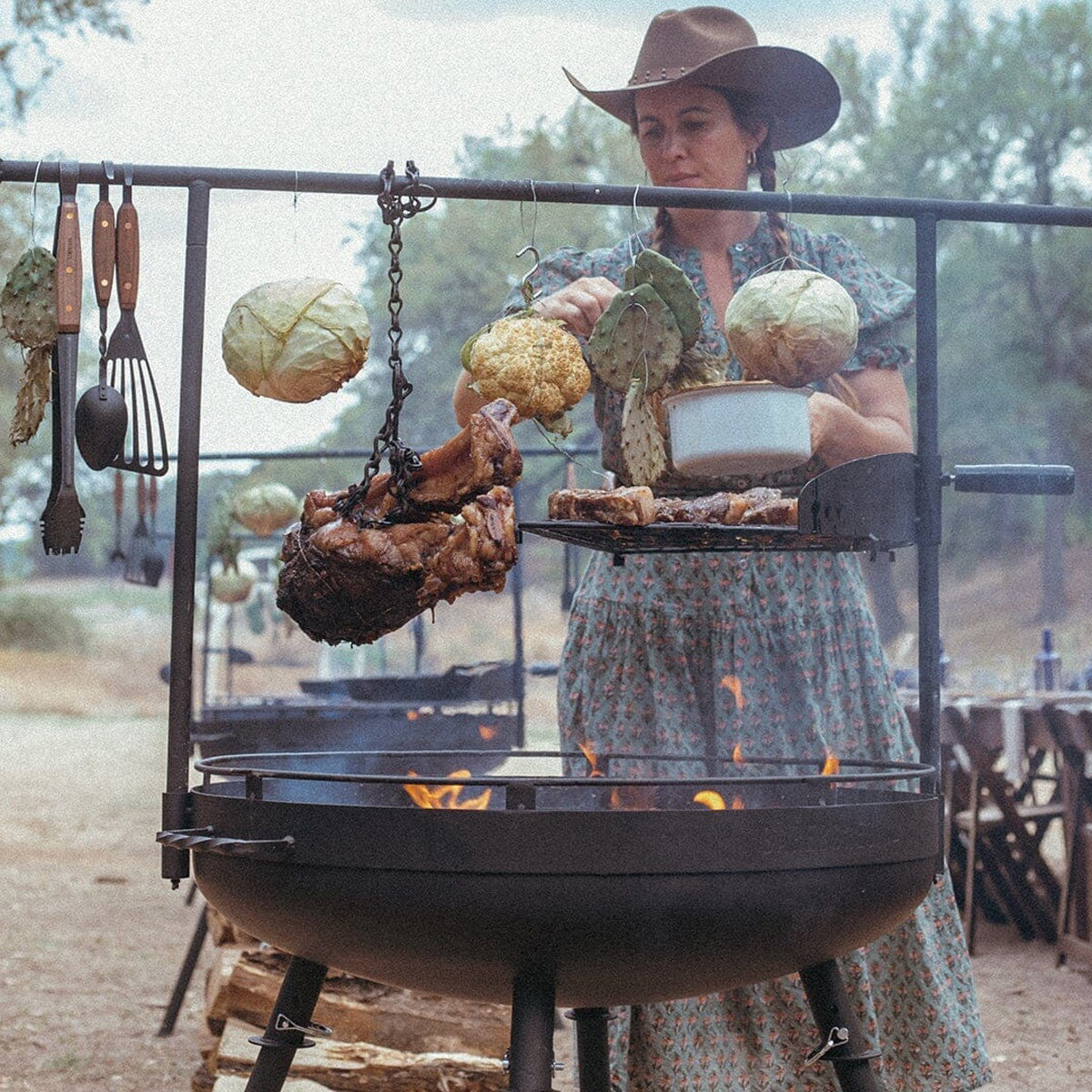 Solid Steel Cowboy Fire Pit & Grill - 30"