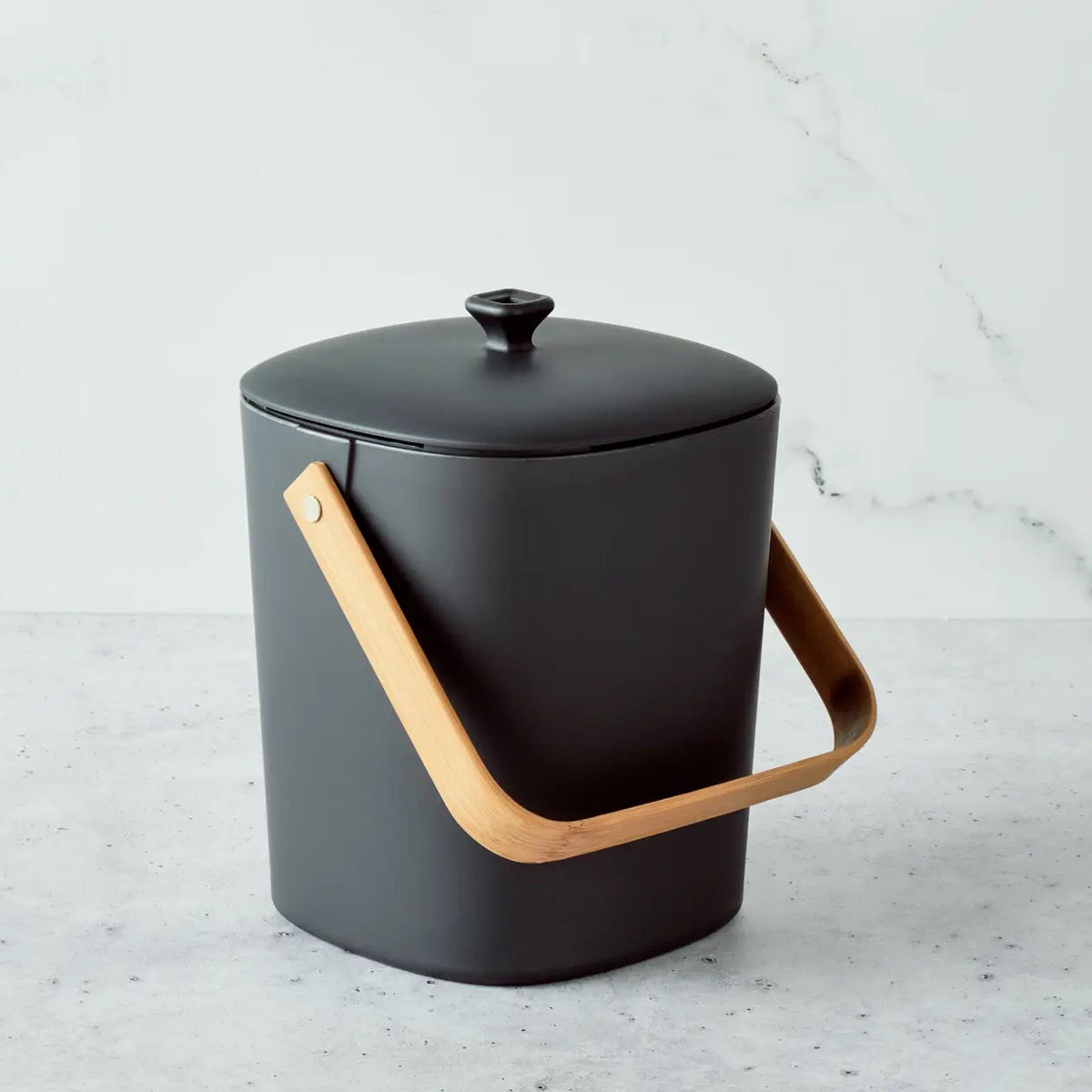 Indoor Countertop Compost Keeper - Square | Eartheasy.com