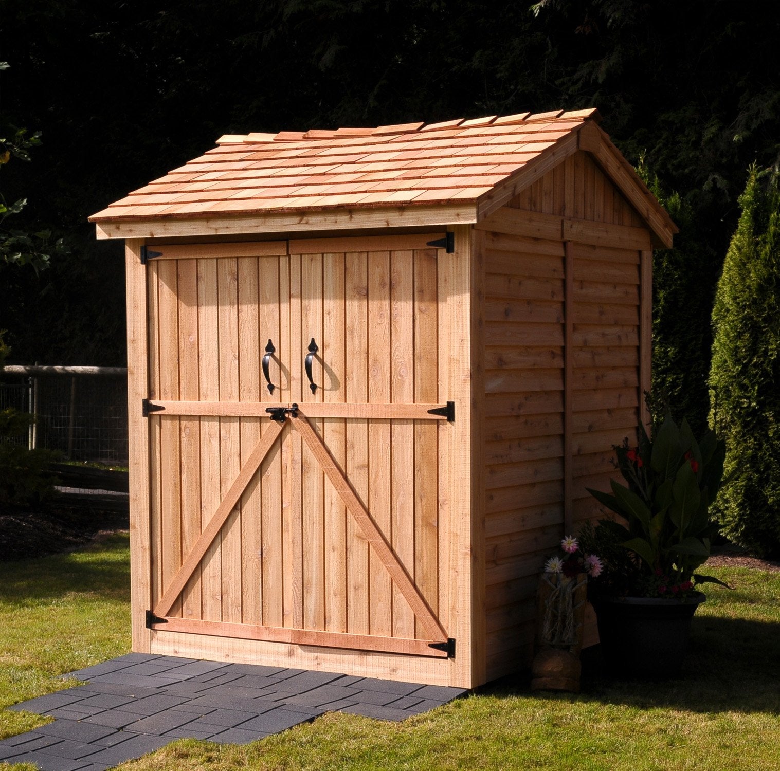 6' x 6' Maximizer Cedar Storage Shed Cedar Shingle Roof
