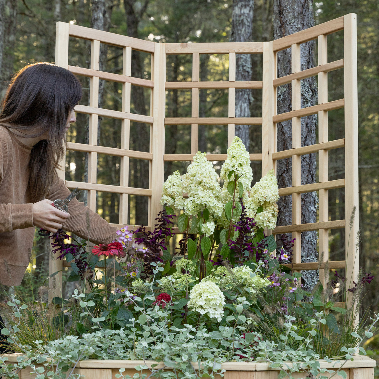Natural Cedar Octagon Raised Beds with Trellis