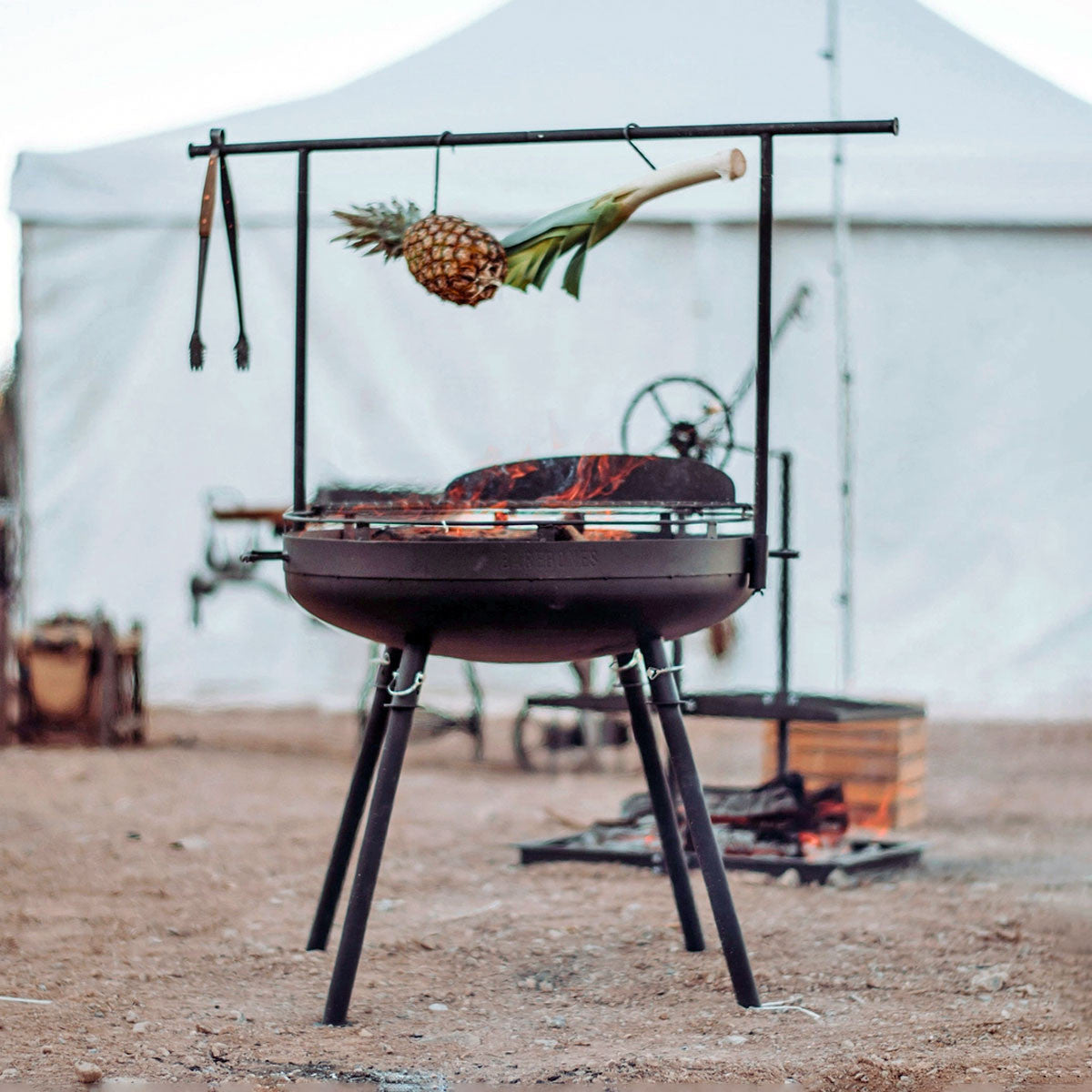 Solid Steel Cowboy Fire Pit & Grill - 30"