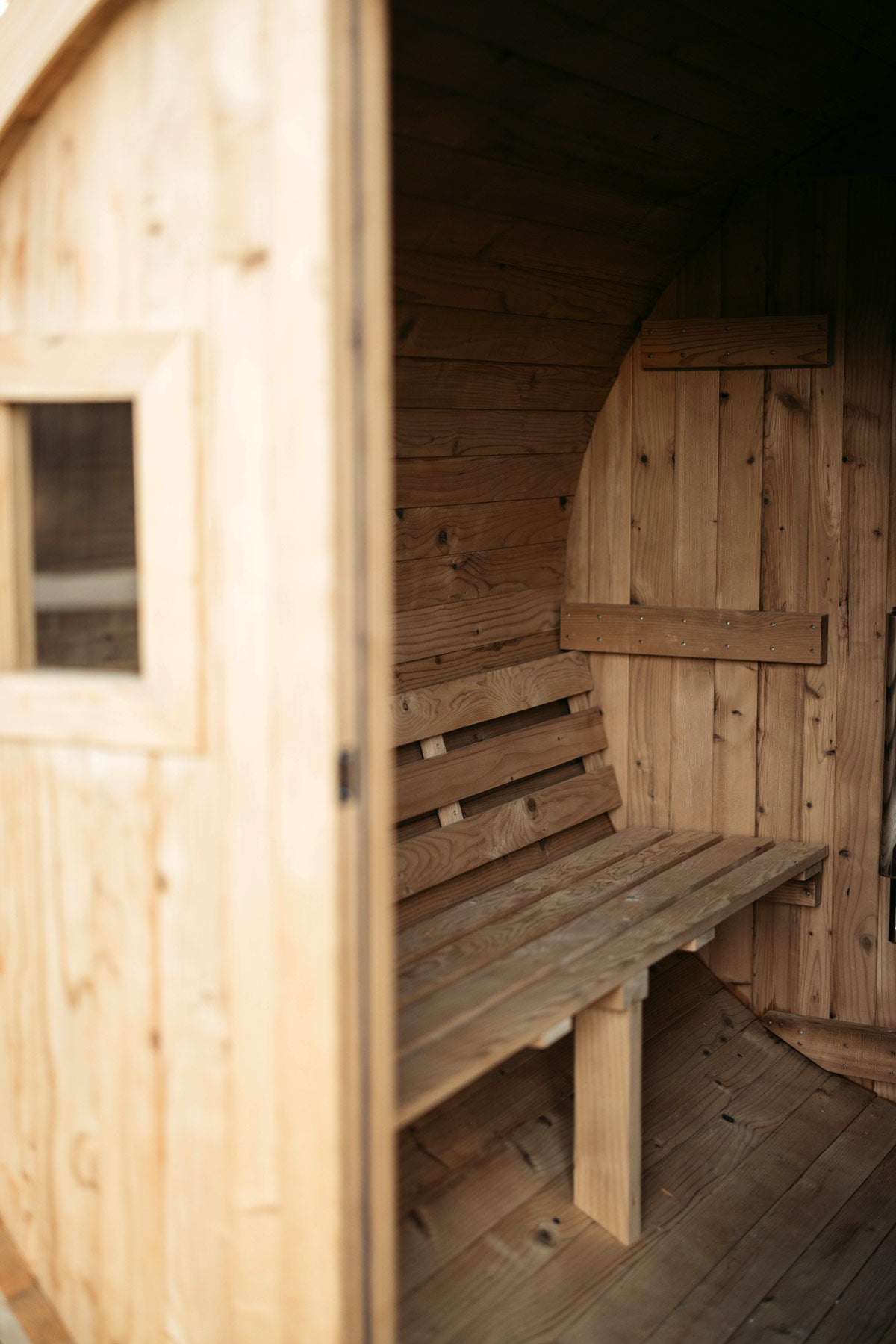 Barrel Outdoor Sauna - 6 Person w/ Harvia Spirit Wi-Fi 8kW Heater