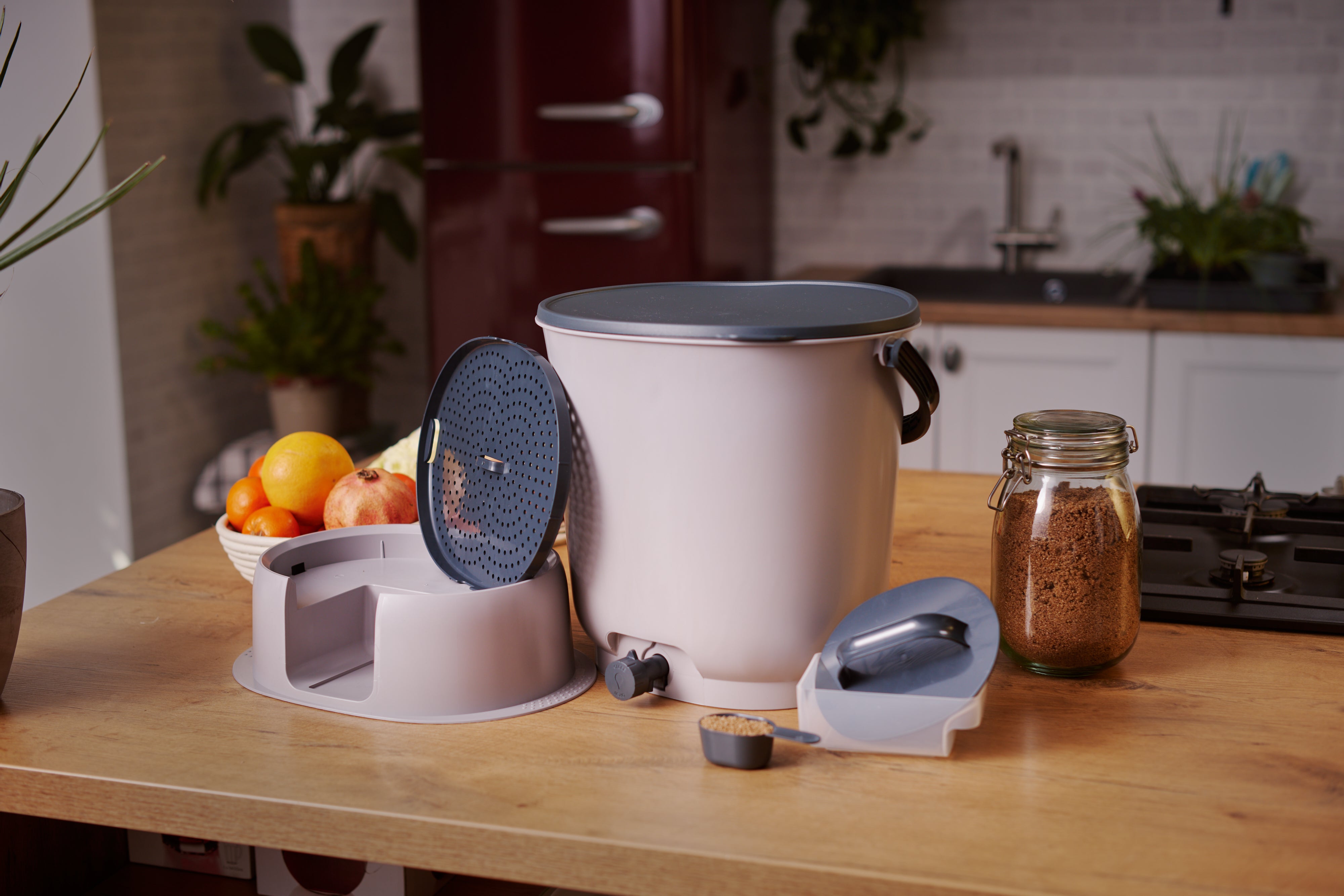 The Essential Kitchen Bokashi Compost Bin - 4.4 Gallon Food Waste Recycler