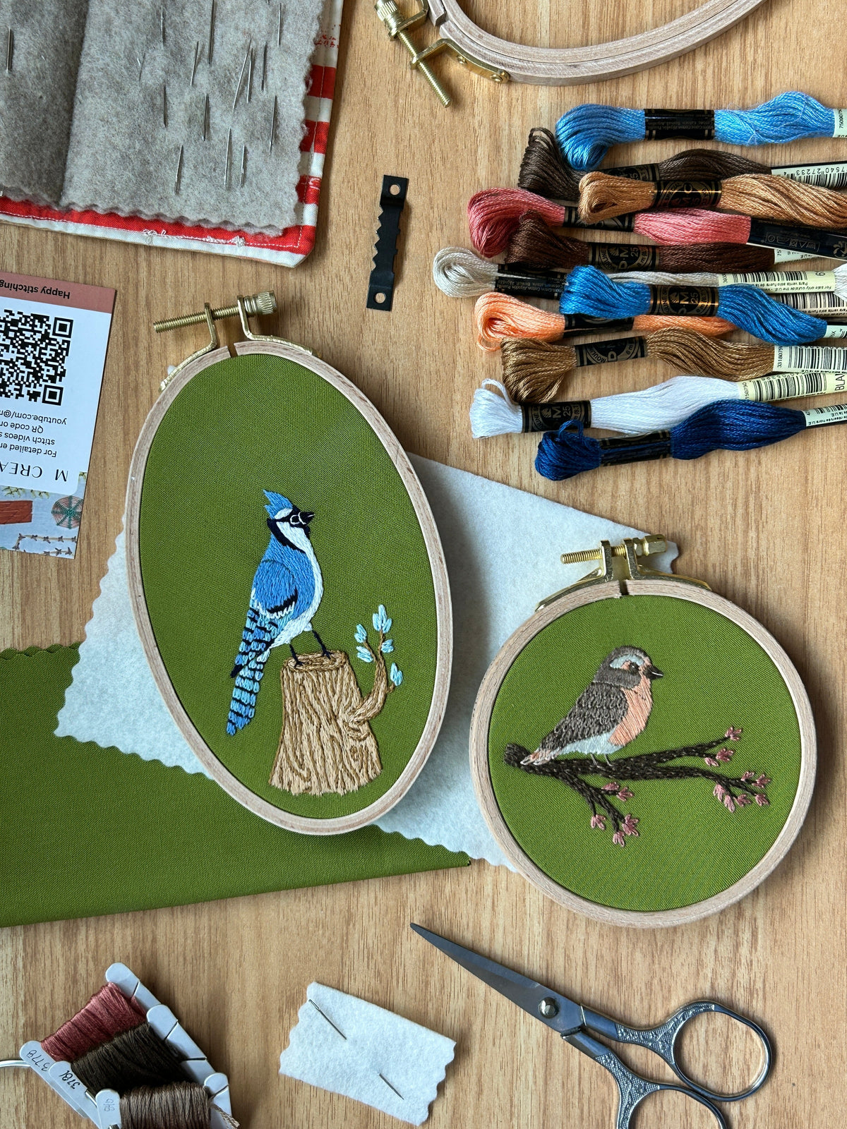 Spring Robin - Beginner Embroidery Kit