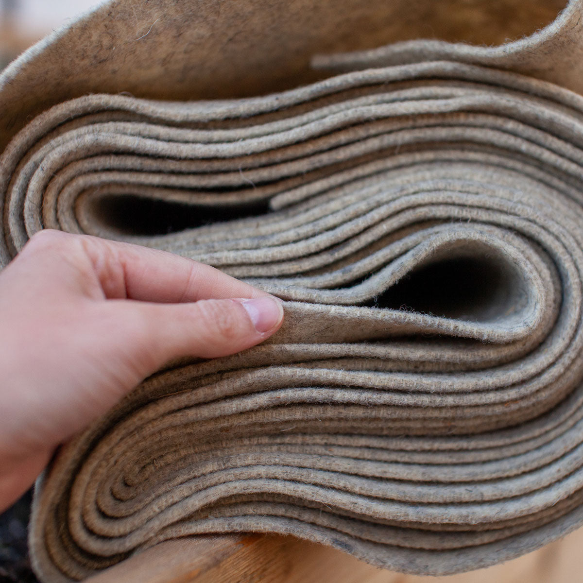 Organic Natural Wool Garden Mulch – 3' x 6' Weed Barrier Mat