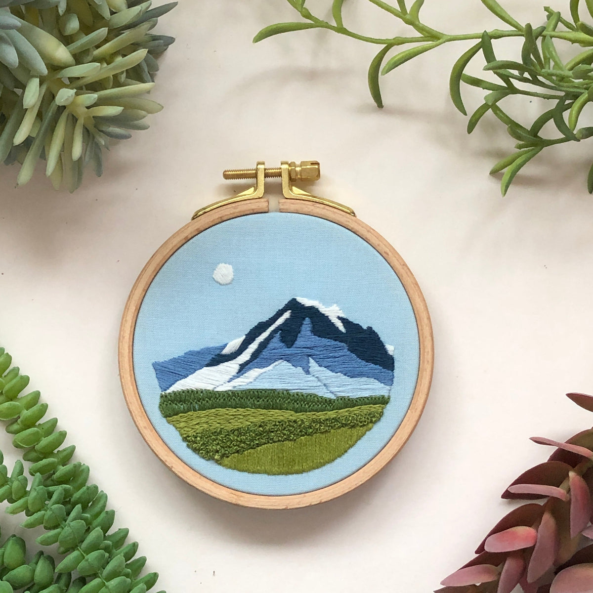 Mountain View - Beginner Embroidery Kit