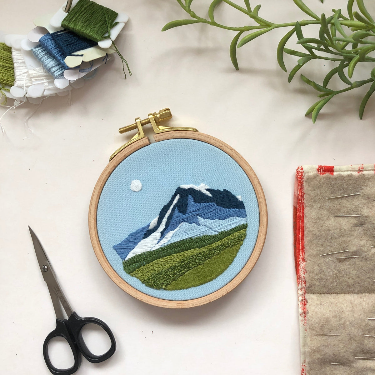 Mountain View - Beginner Embroidery Kit