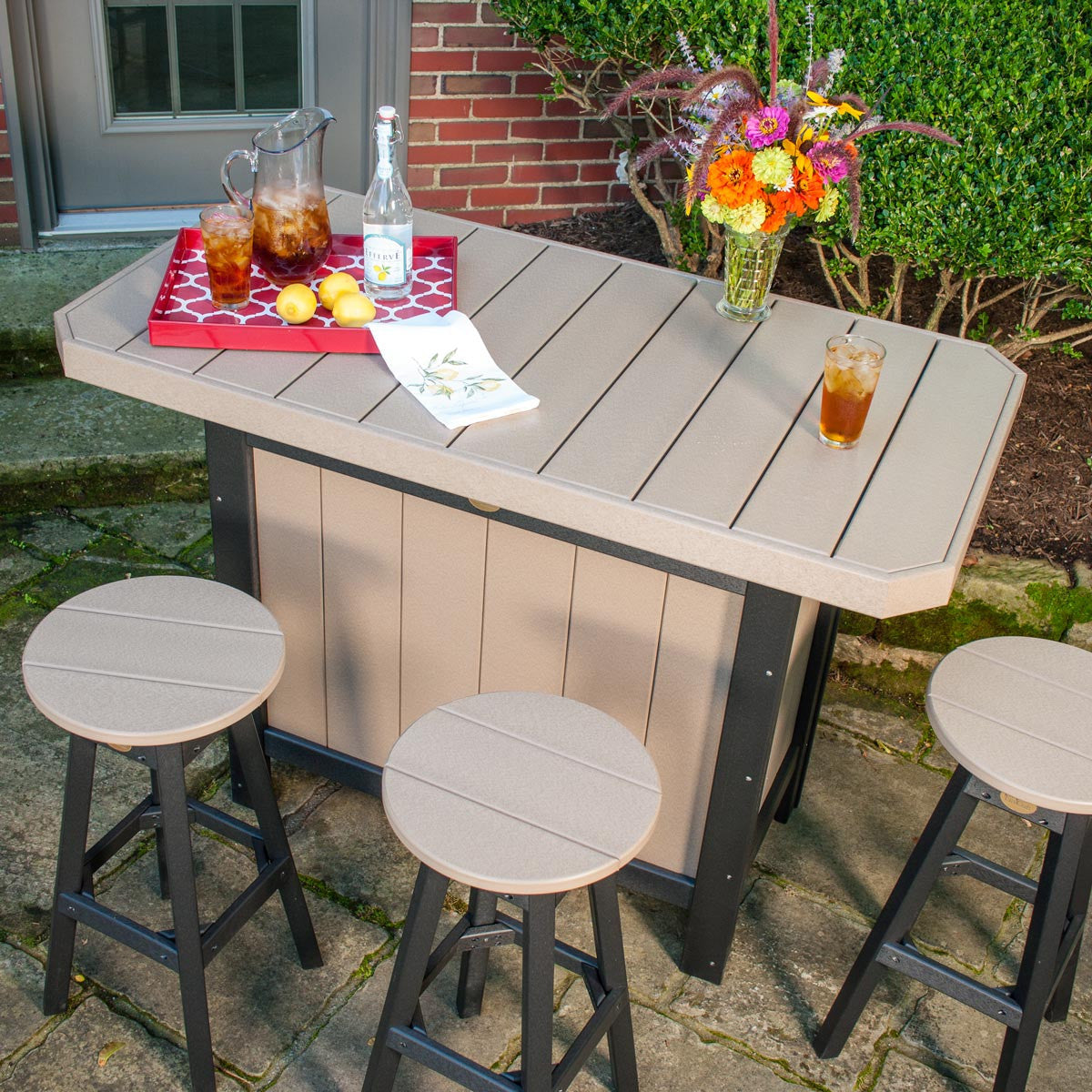 Weatherwood & Black with Classic Serving Bar