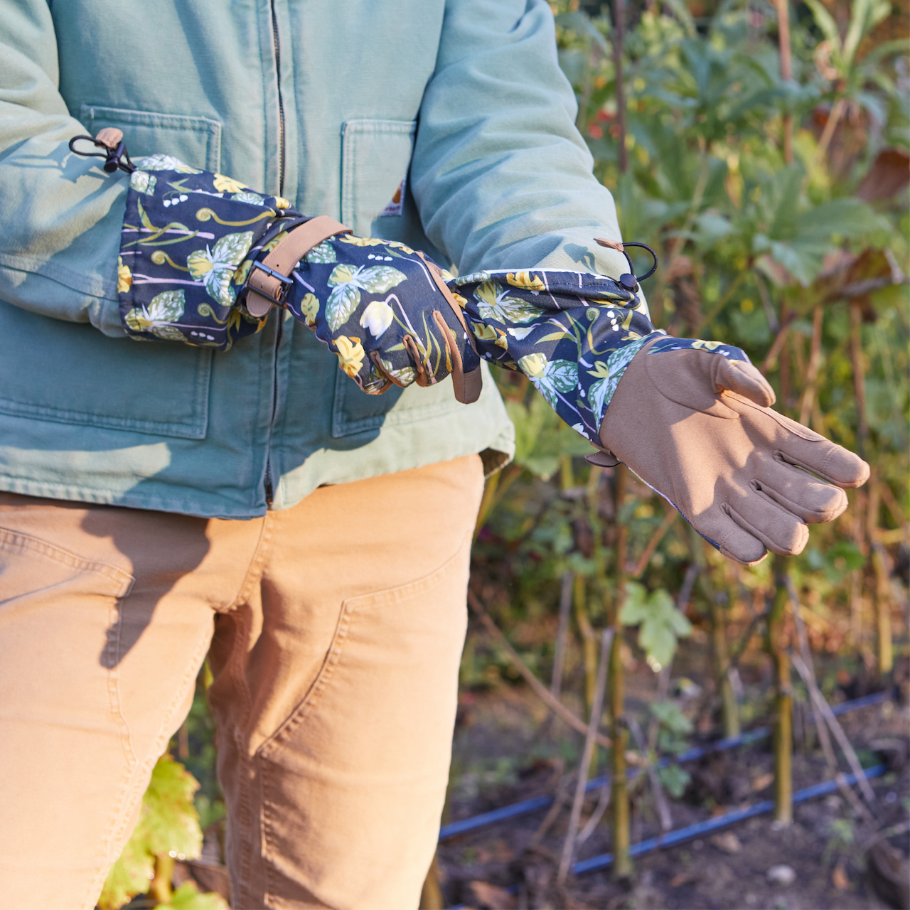 Botanical Print Gardening Arm Saver Gloves