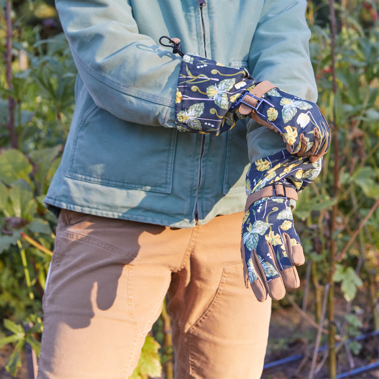 Botanical Print Gardening Arm Saver Gloves