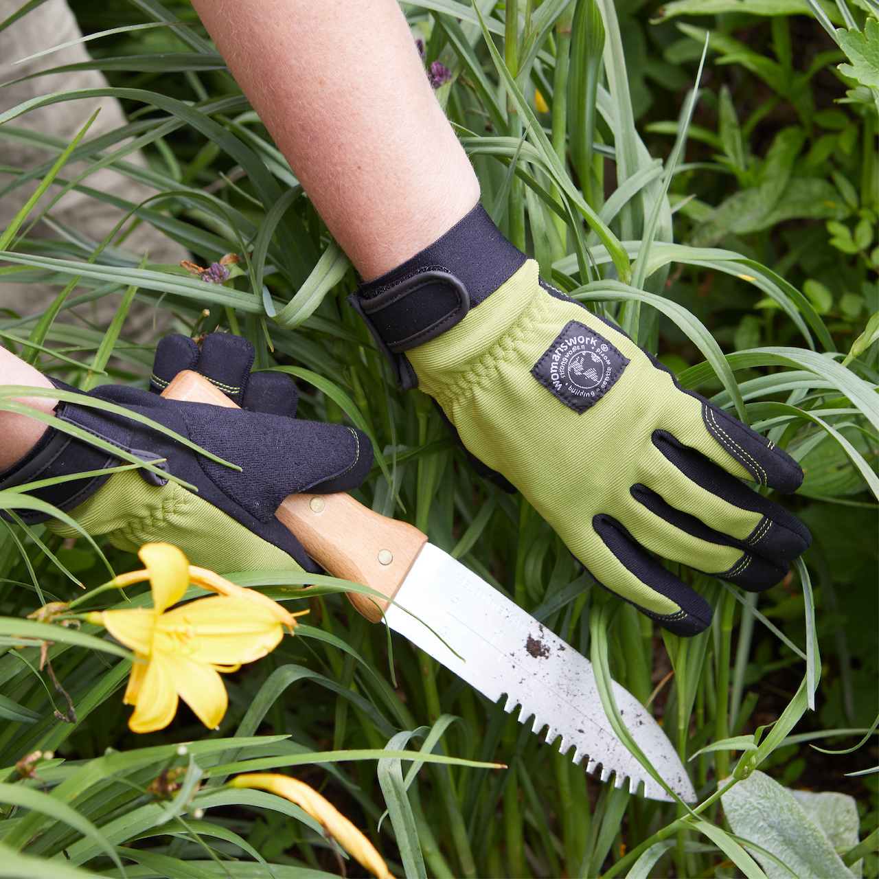 sustainable gardening gloves Womanswork Green Digger Glove Medium