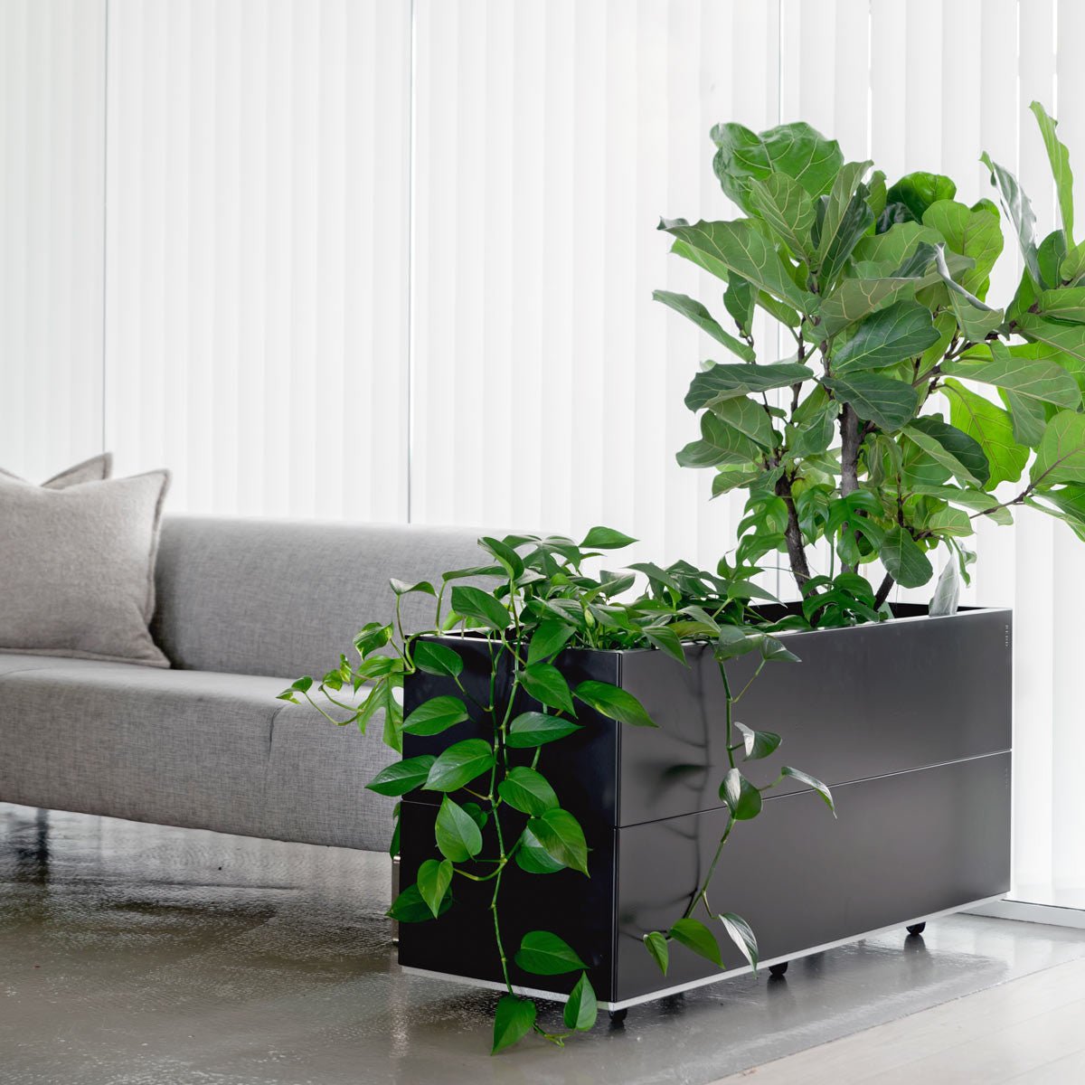 Bedd Steel Patio Planter Boxes - Rectangular Planters 16" W x 31" L 10" Black