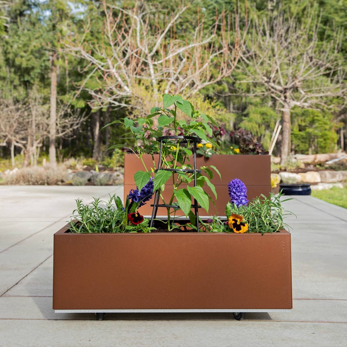 Bedd Steel Patio Planter Boxes - Rectangular Planters 16" W x 31" L 10" Black