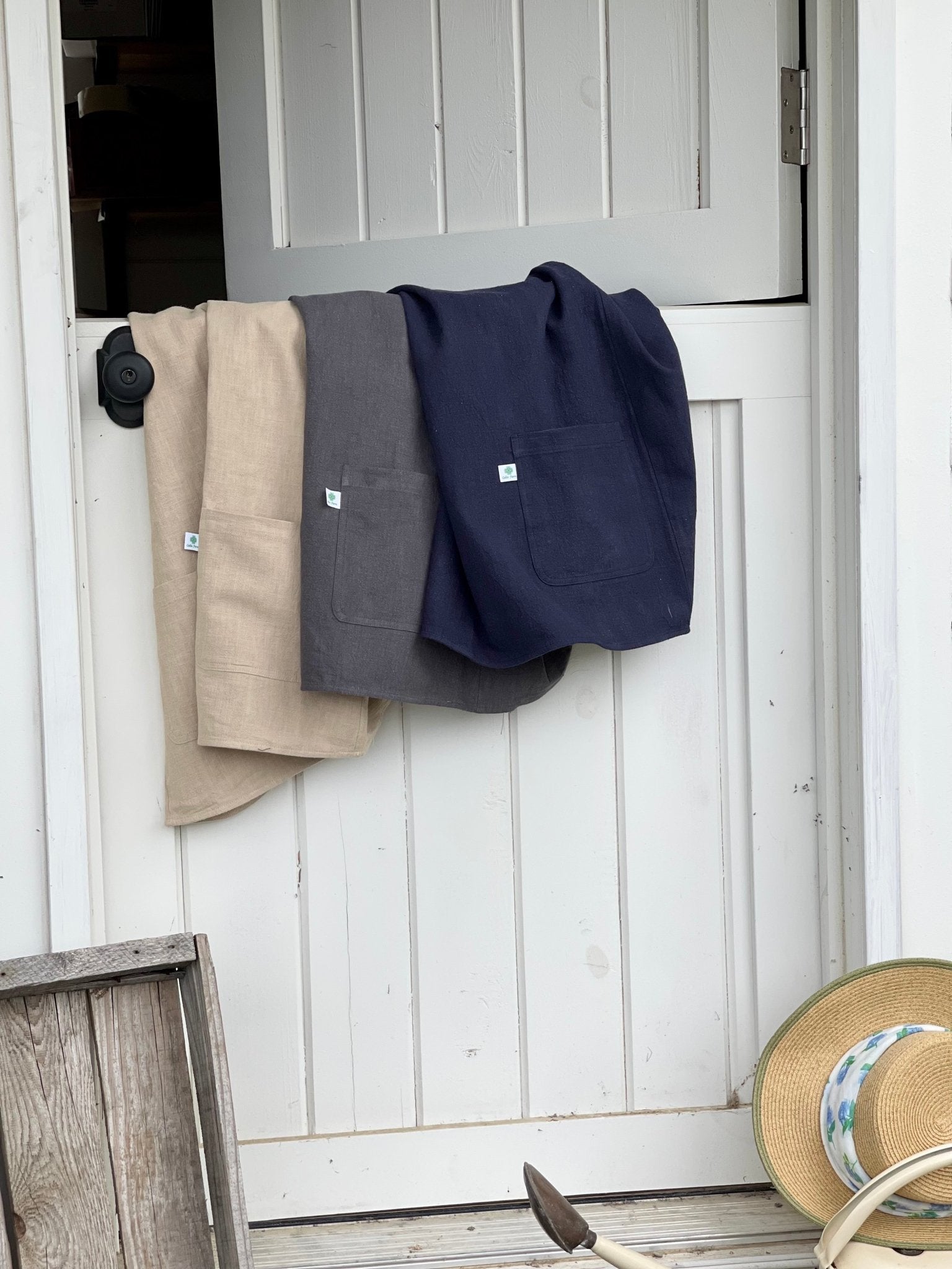 French Style Crossback Apron - Linen (Sand) option3