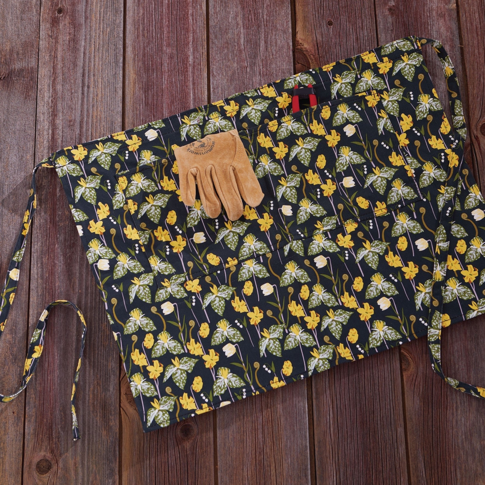 Gardener's Half Apron Heirloom Garden