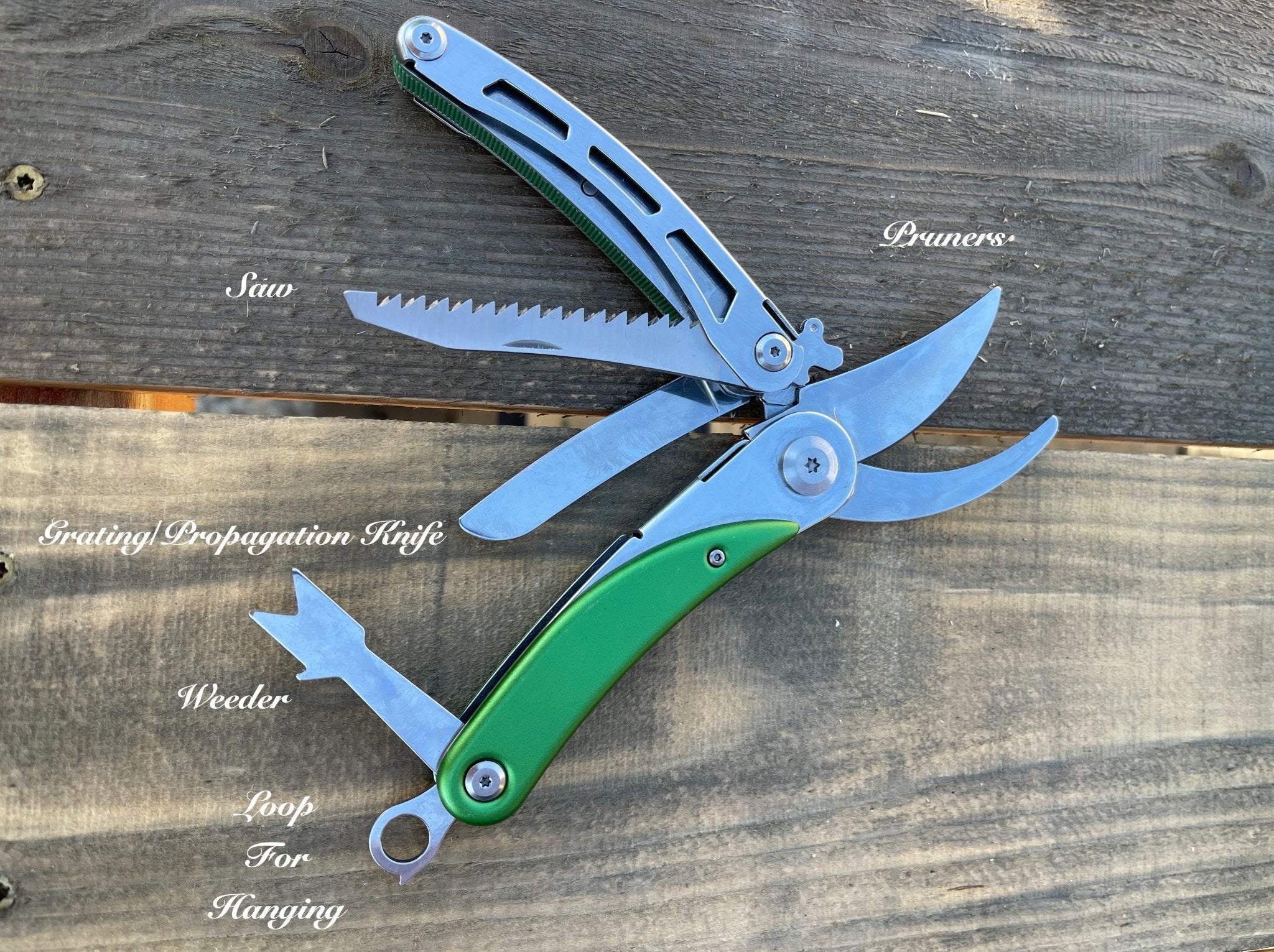 Gardener's Stainless Steel 4-in-1 Multi-Tool
