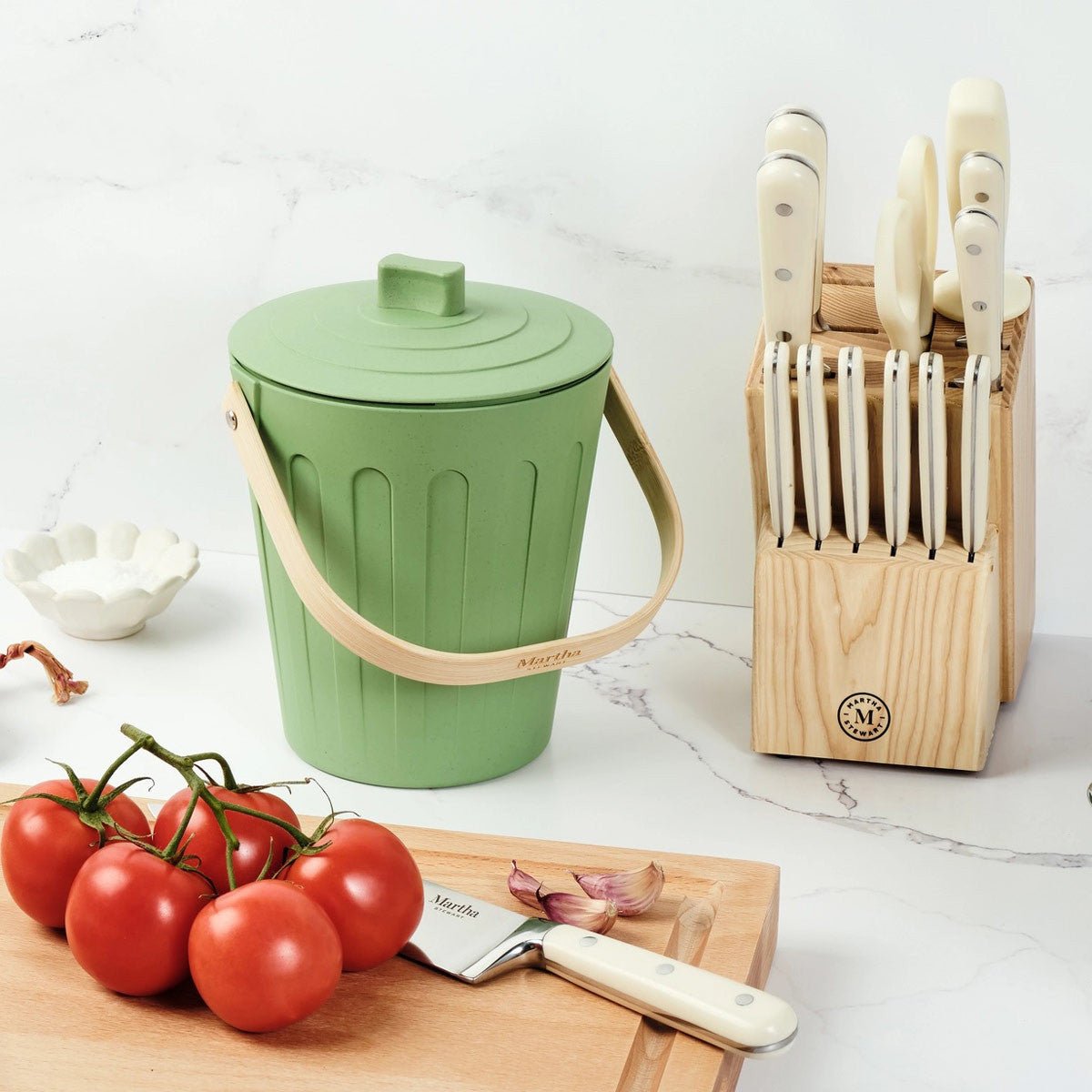 Indoor Countertop Compost Keeper - Round Charcoal Black