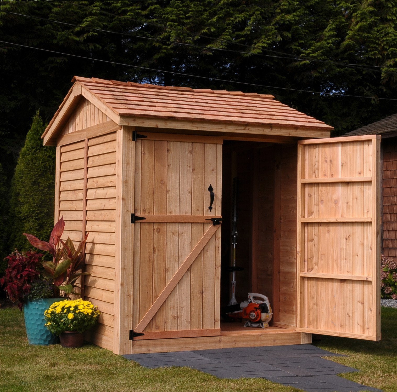 6' x 6' Maximizer Cedar Storage Shed