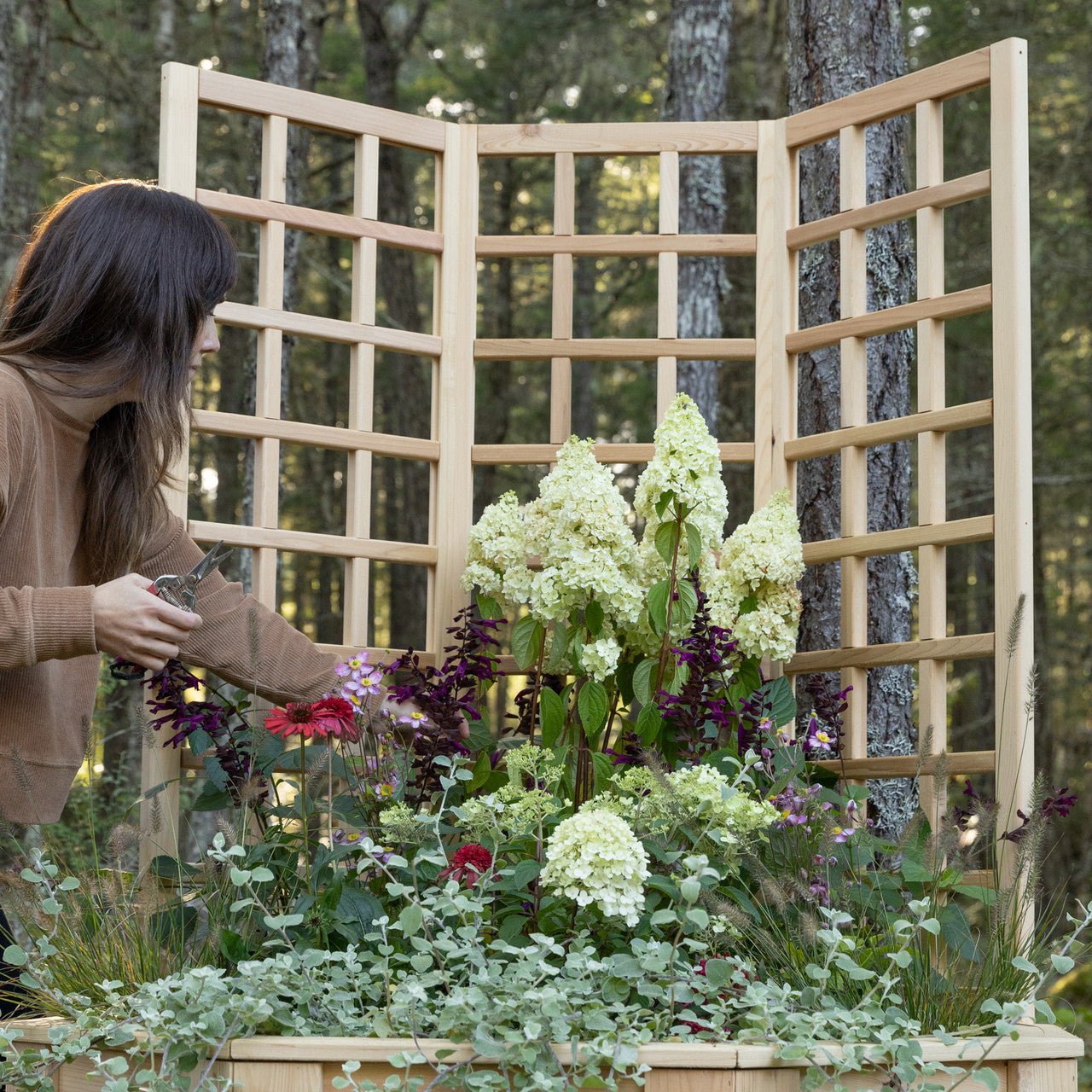 Natural Cedar Octagon Raised Beds with Trellis 4' 4' 11"