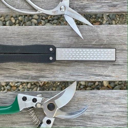 Pocket-Sized Diamond & Carbon Steel Garden Tool Sharpener option3