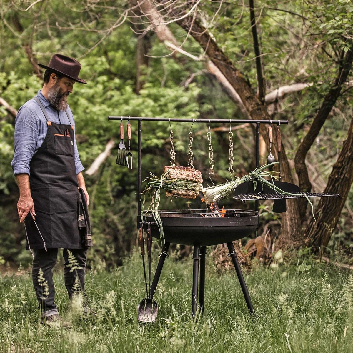 Solid Steel Cowboy Fire Pit & Grill - 30"