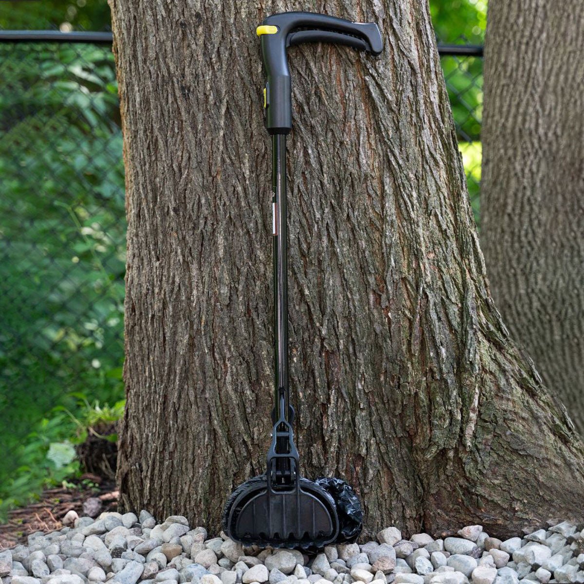 The Walden Simple Scooper - Dog Waste Scoop