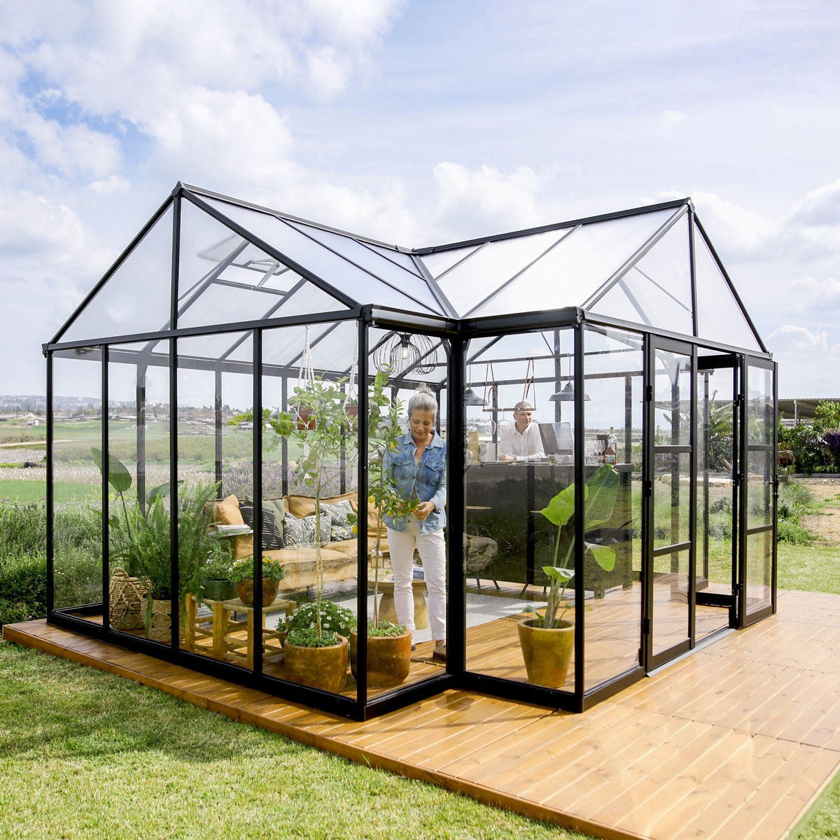 Triomphe Chalet 12' x 15' Greenhouse option3