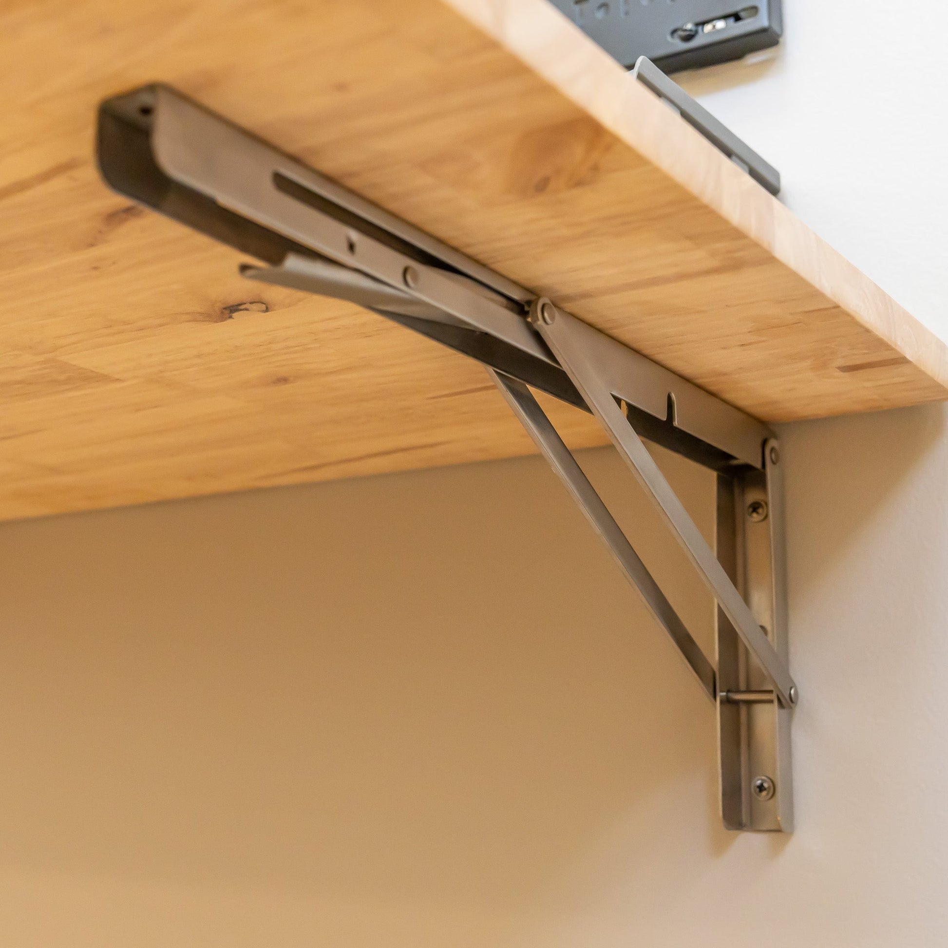 Workshop Essentials Set - 3' Wakefield Folding Workbench and Pegboard