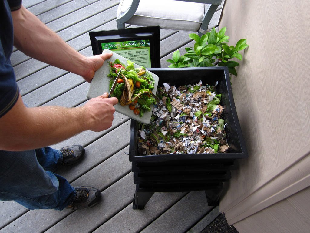 Worm Factory 360 Composter - 4 Tray Vermicomposter Black